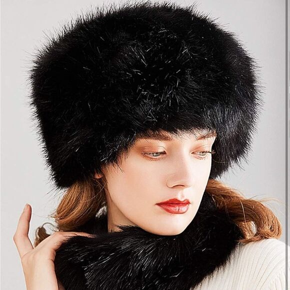 Russian Style Faux Fur Scarf and Hat Set - Picture 3 of 5